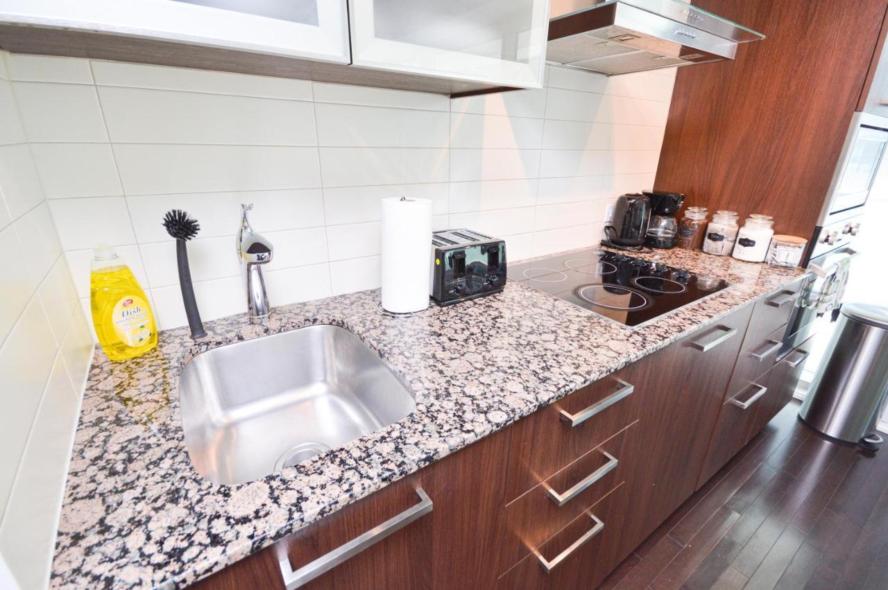 Downtown Toronto Condo Near Cn Tower, Mtcc, Rogers Center , Union Station Экстерьер фото