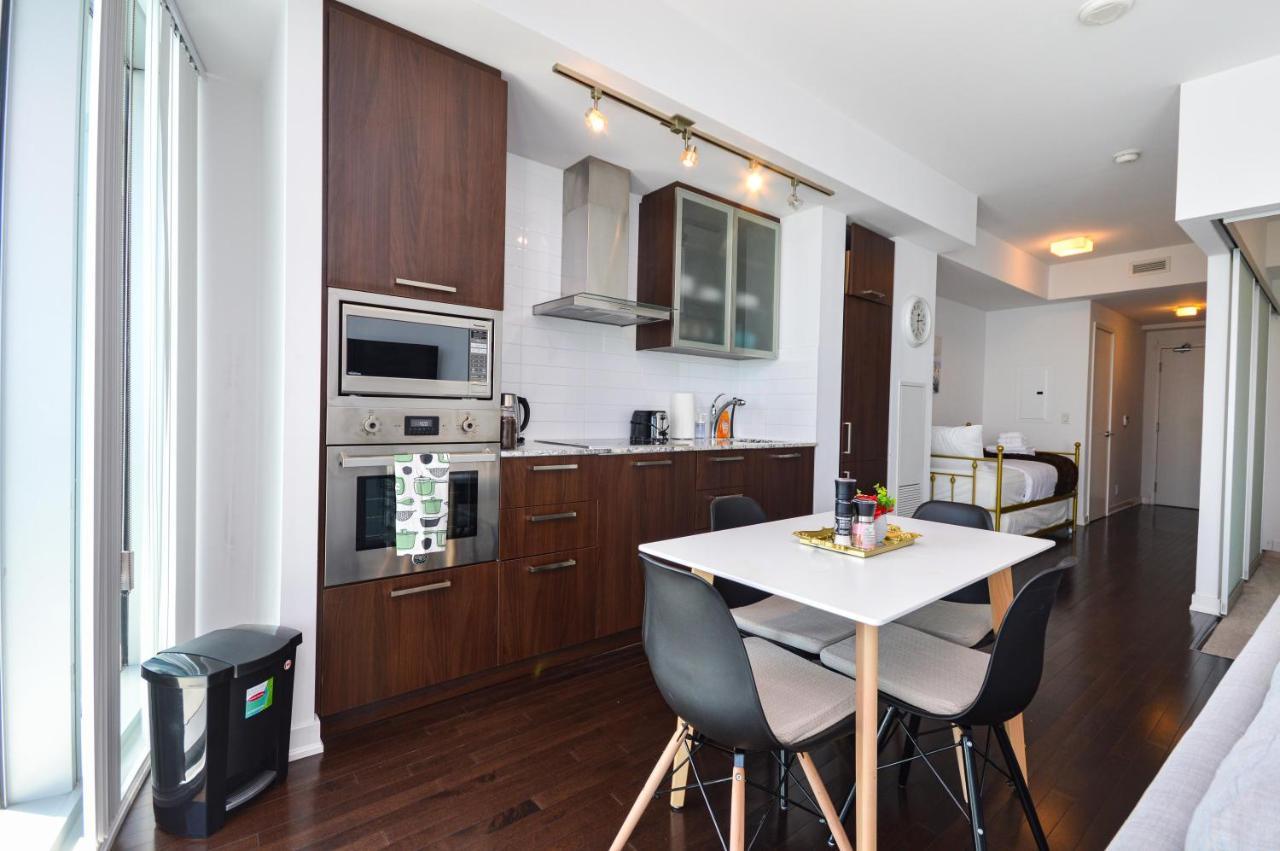Downtown Toronto Condo Near Cn Tower, Mtcc, Rogers Center , Union Station Экстерьер фото