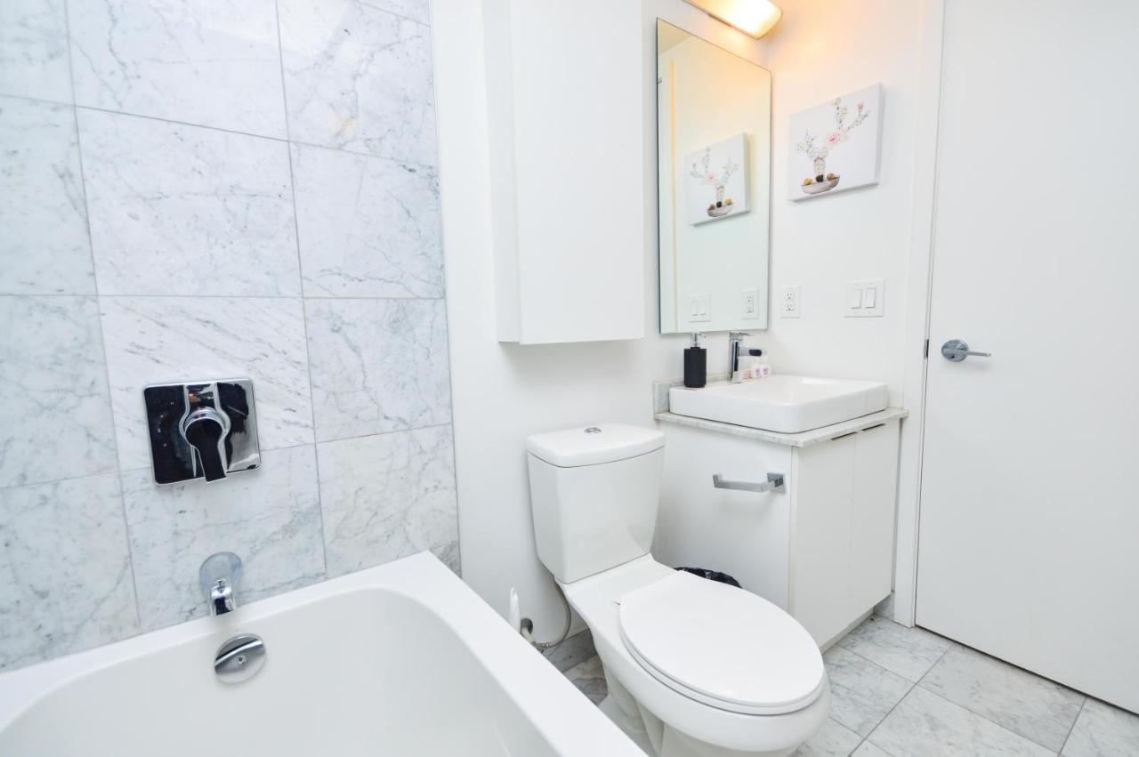 Downtown Toronto Condo Near Cn Tower, Mtcc, Rogers Center , Union Station Экстерьер фото