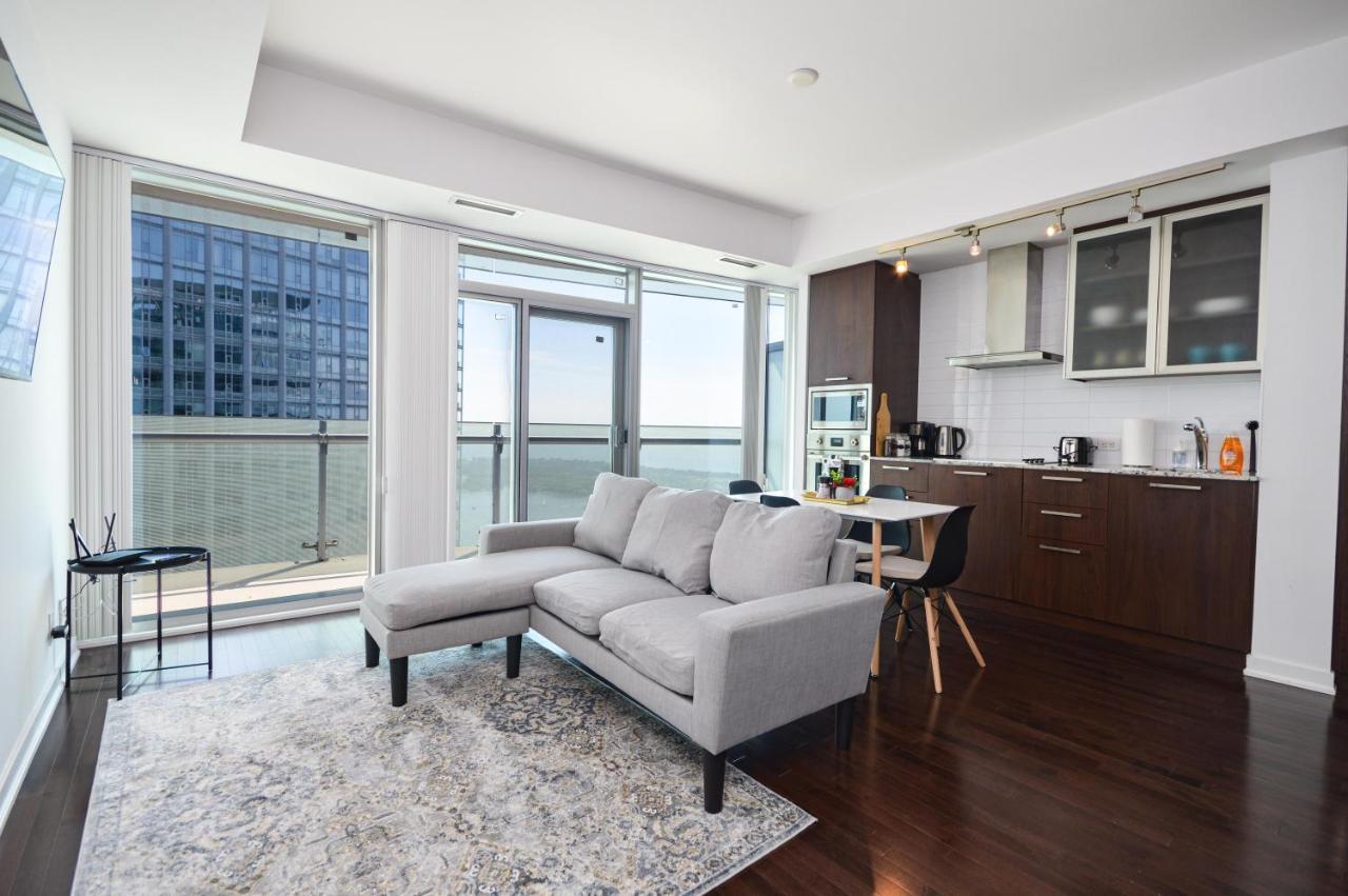 Downtown Toronto Condo Near Cn Tower, Mtcc, Rogers Center , Union Station Экстерьер фото