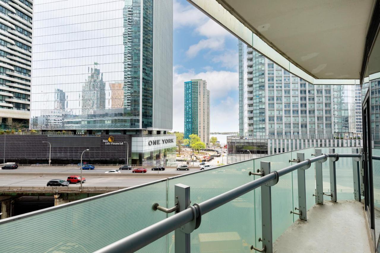Downtown Toronto Condo Near Cn Tower, Mtcc, Rogers Center , Union Station Экстерьер фото