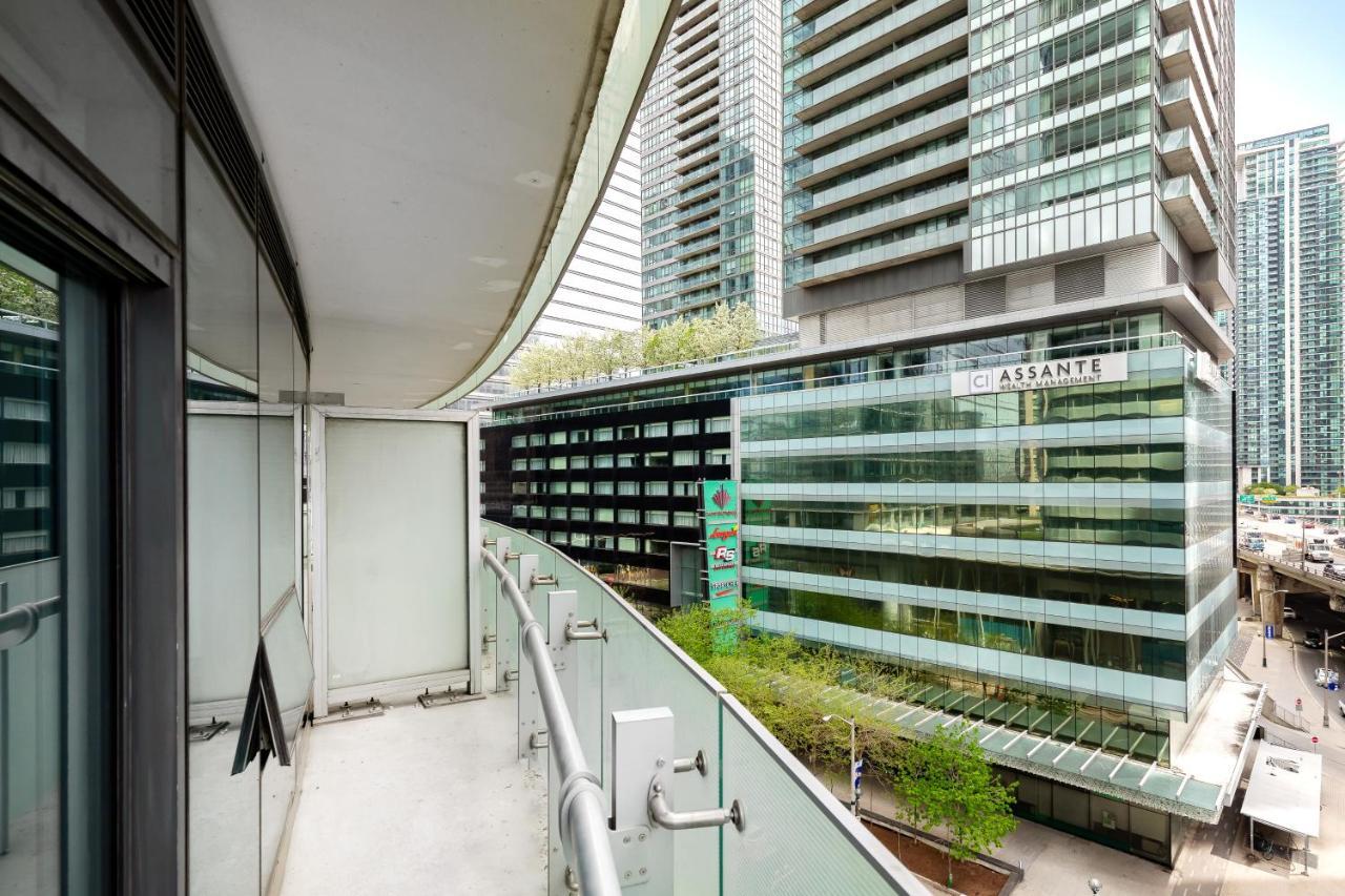 Downtown Toronto Condo Near Cn Tower, Mtcc, Rogers Center , Union Station Экстерьер фото