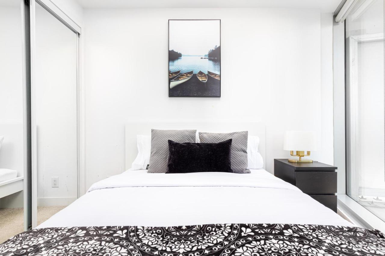 Downtown Toronto Condo Near Cn Tower, Mtcc, Rogers Center , Union Station Экстерьер фото