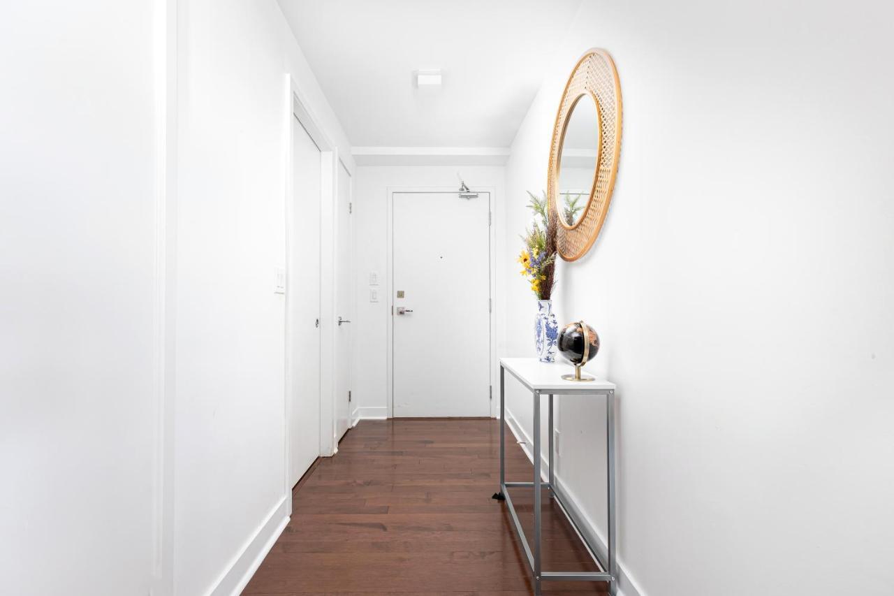 Downtown Toronto Condo Near Cn Tower, Mtcc, Rogers Center , Union Station Экстерьер фото